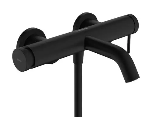 Wannenmischer von Hansgrohe in mattschwarz, montiert auf einer Wand, mit einem runden Auslauf und einem Bedienelement mit dem Aufdruck "SELECT".